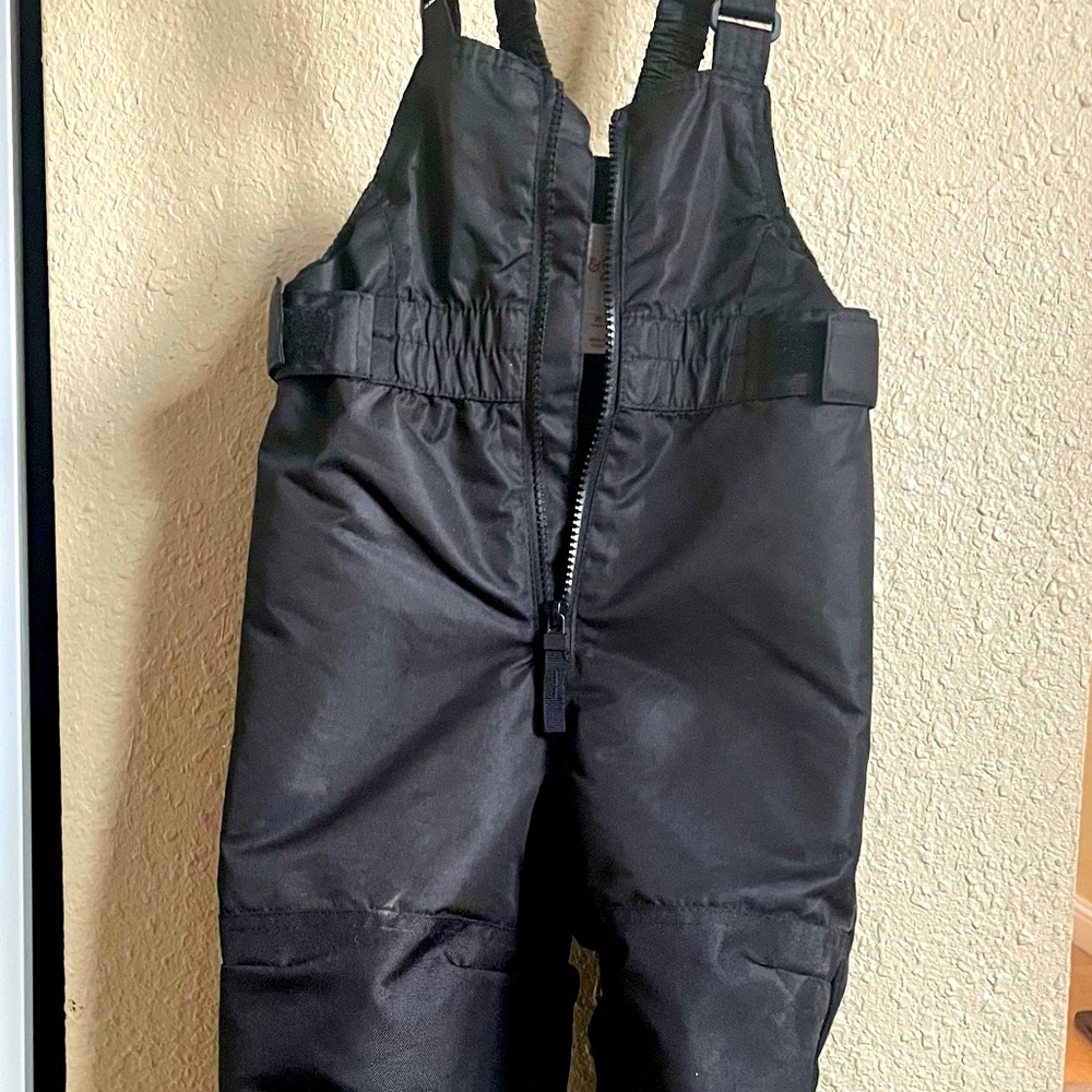 Gently used toddler ski bib